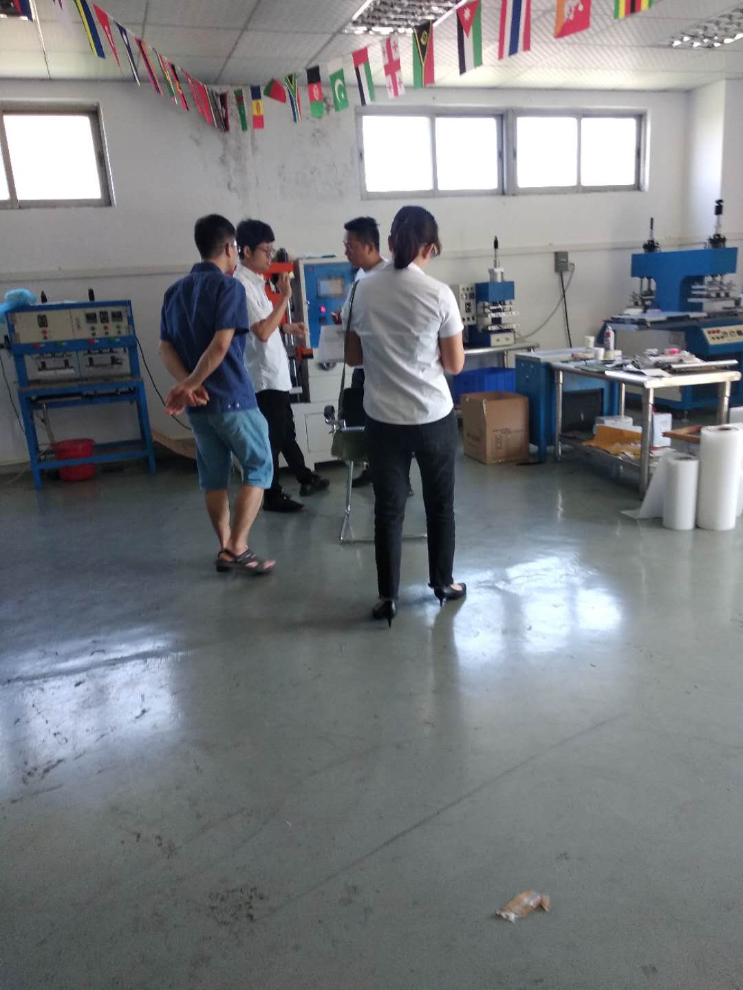 硅膠模內(nèi)熱轉(zhuǎn)印機